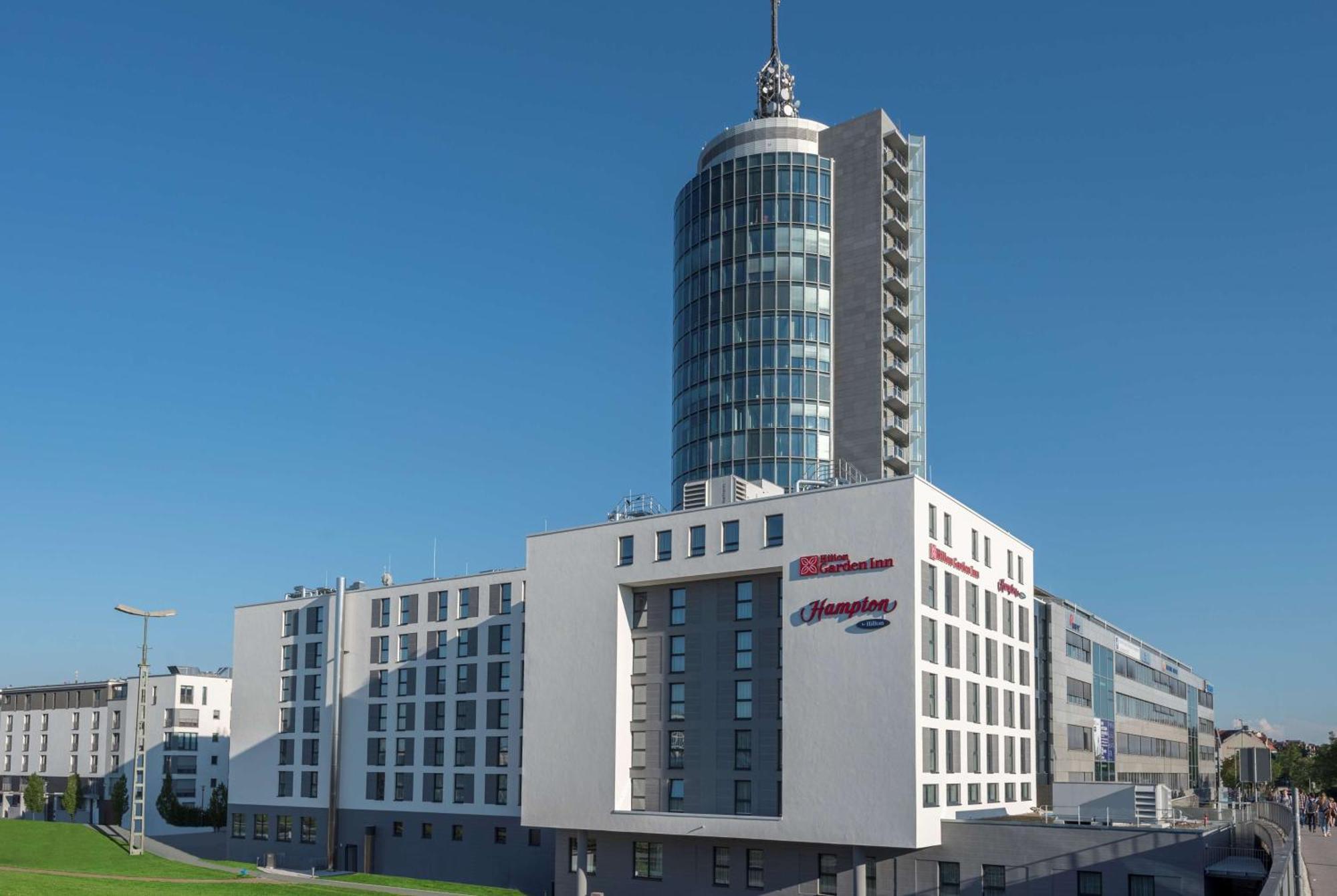 Hotel Hampton By Hilton Munich City West Exterior foto